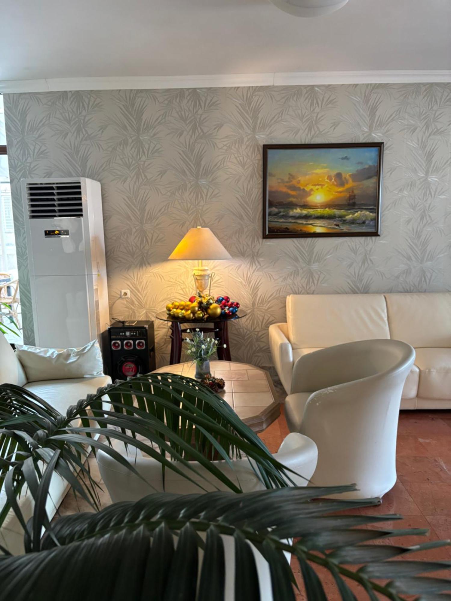 Apart Hotel Central Razgrad Bagian luar foto